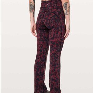 Lululemon Groove Pant Bootcut 32" Scatter Blossom Jacquard Garnet Black 6
